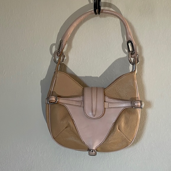 Guia’s genuine leather shoulder/hand bag - Picture 1 of 12